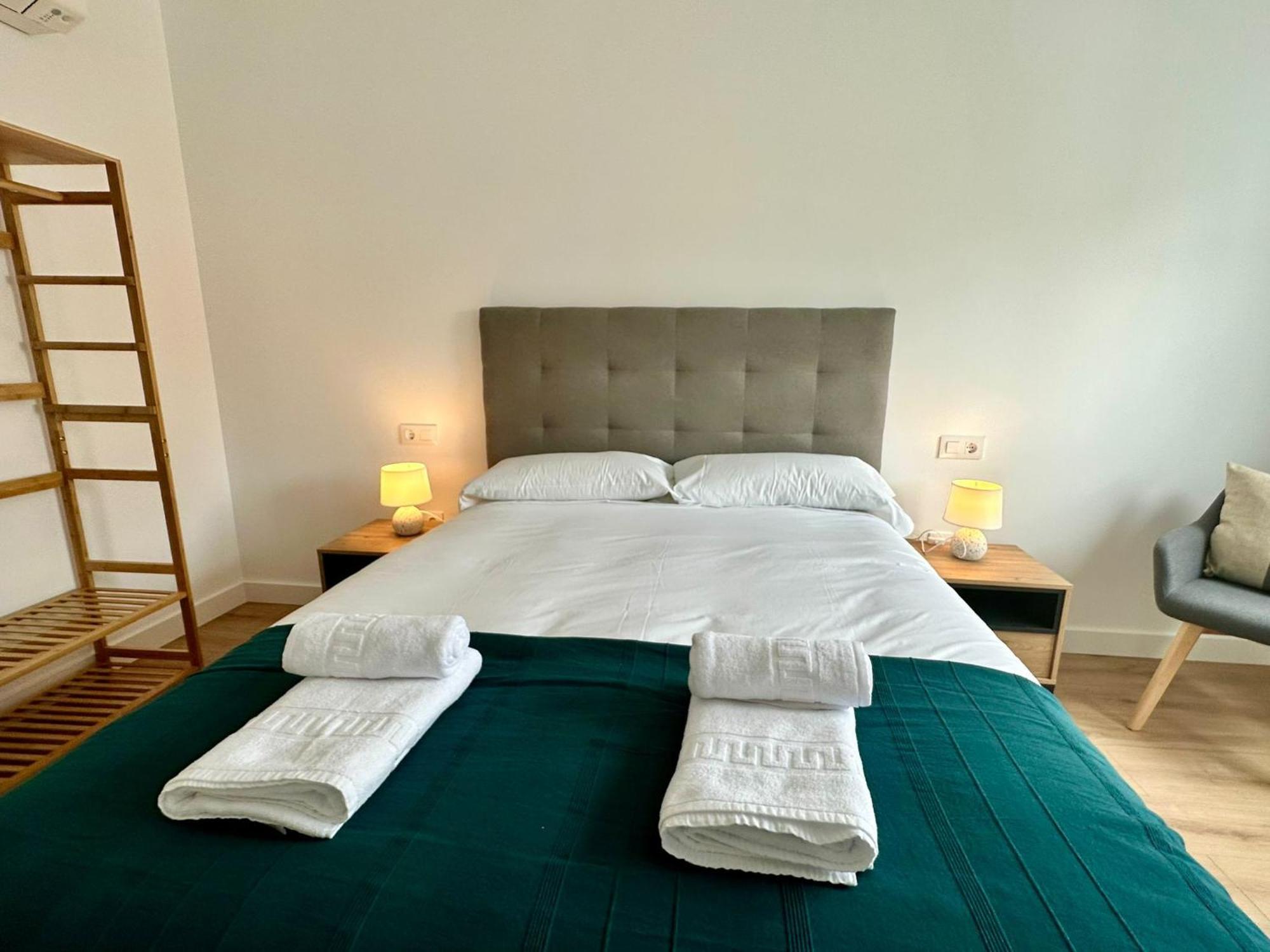 Apartamentos La Muralla Grupo Ac Gestion Cadiz Luaran gambar